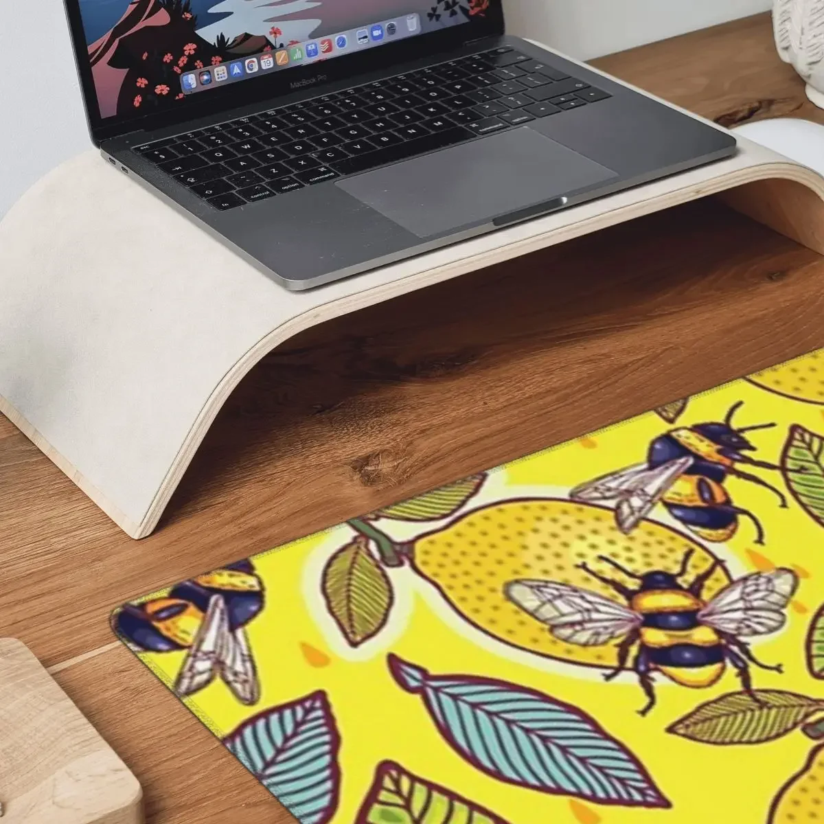 Gele citroen en bijentuin Grot - Pc Gaming Yellow recensie en prijs